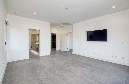 621 San Elijo St, San Diego CA  92106-3413 exterior