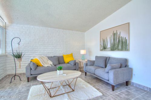 6008 Grant Rd, Tucson, AZ 85712-2349