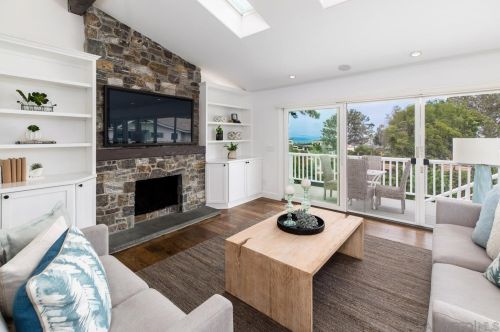 683 Glenmont Dr, Solana Beach CA  92075-1313 exterior