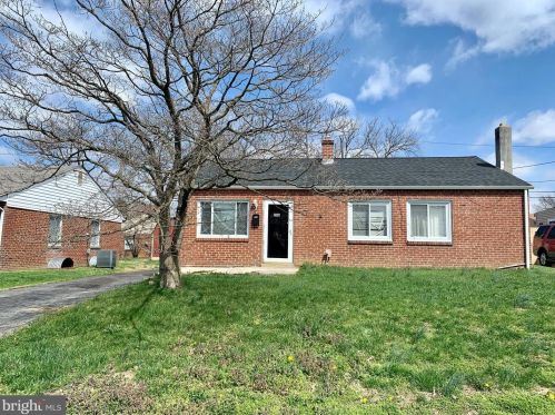 206 Bassett Ave, New Castle, DE 19720-1802