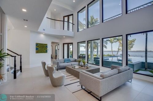 225 Osprey Ct, Vero Beach FL 32963-2652 exterior