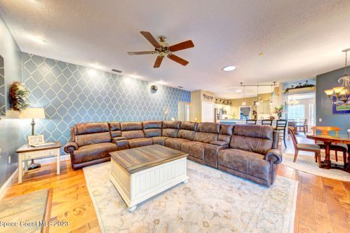 3910 Wateroak Way, Titusville FL  32796-1475 exterior