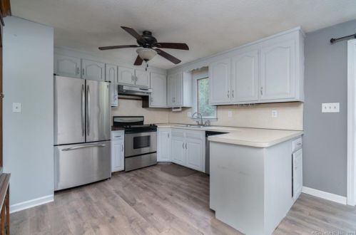 270 Main St, Terryville CT  06786-5903 exterior