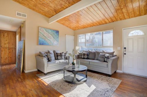 5560 San Onofre Ter, San Diego, CA 92114-5433