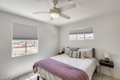 9414 11th Pl, Phoenix AZ  85020-2604 exterior