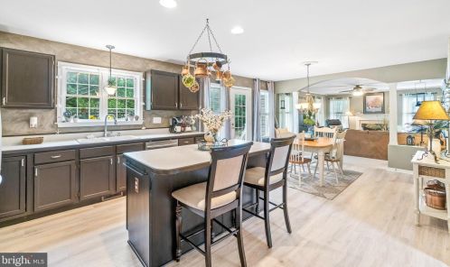 5908 Cranston Ln, Fredericksburg, VA 22407-8385