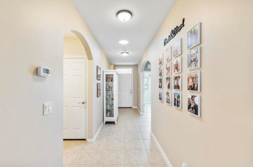 3434 7th Ave, Cape Coral, FL 33914-3303
