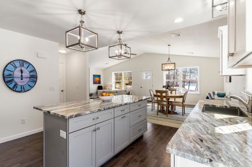 23 Holts Point Rd, Sandown NH  03873-2517 exterior