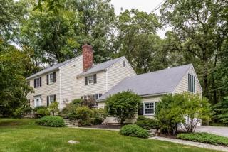 119 Rising Ridge Rd, Ridgefield, CT 06877-5820