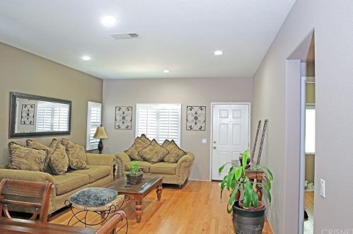 43717 Sawgrass Ln, Lancaster, CA 93536-2370