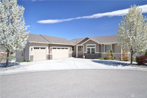1415 Gabriella Ln, Wenatchee, WA 98801-8336