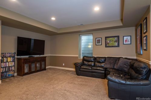 810 Jasmine St, Denver CO 80222-7016 exterior