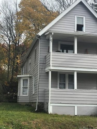 30 Terrace Ave, Waterbury CT  06704-1801 exterior