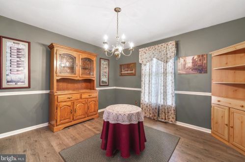 1351 Westminster Dr, Downingtown PA  19335-3655 exterior