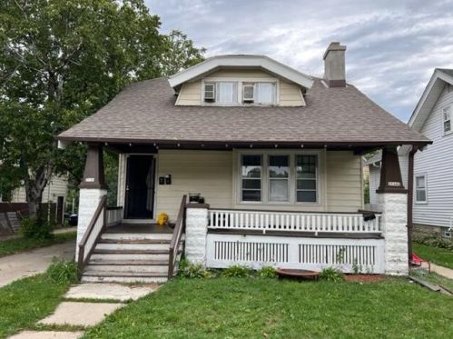 2144 49, Milwaukee WI 53208-1106 exterior