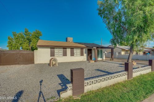 2031 37th Dr, Phoenix, AZ 85009-2245