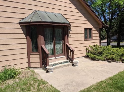 7 Indian Hills Dr, Lino Lakes, MN 55014-4503