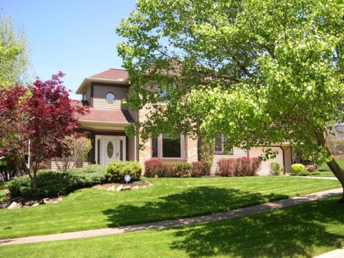 5630 Huntington Reserve Dr, Cleveland, OH 44134-6174