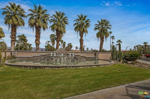 49771 Lincoln Dr, Indio CA 92201-8549 exterior
