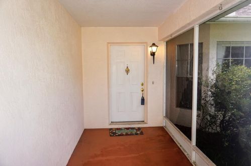 3848 Tarpon Pointe Cir, Palm Harbor, FL 34684-2400