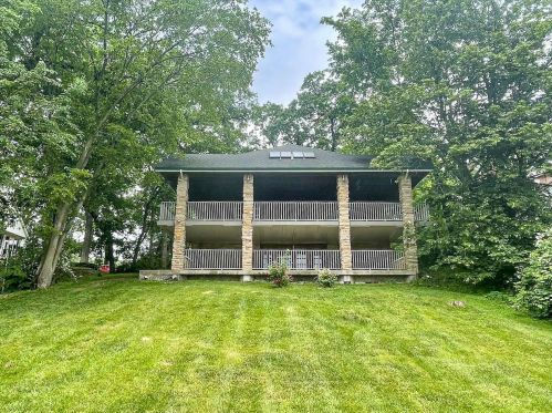 14226 King Dr, Cedar Lake, IN 46303-9179