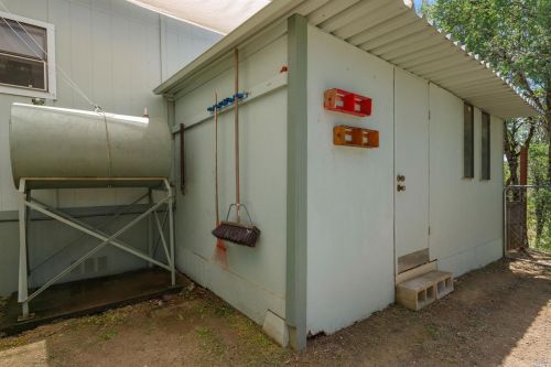 675 Starr Dust Ct, Lakeport CA  95453-6976 exterior