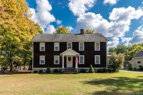 67 Main St, Washingtonville NY  10992-1212 exterior