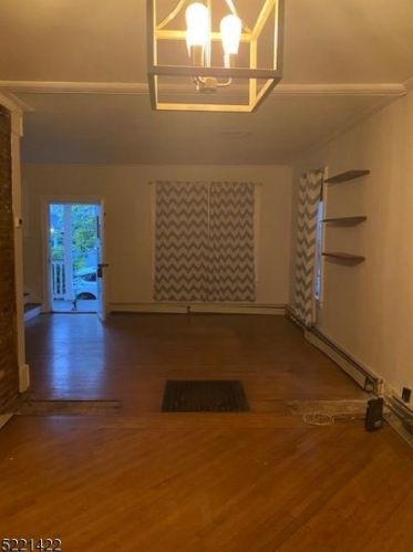86 Arnold Ter, South Orange, NJ 07079-1813