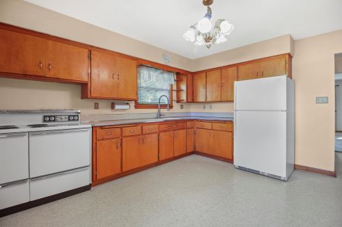 3603 87 St, Milwaukee WI 53224-5424 exterior