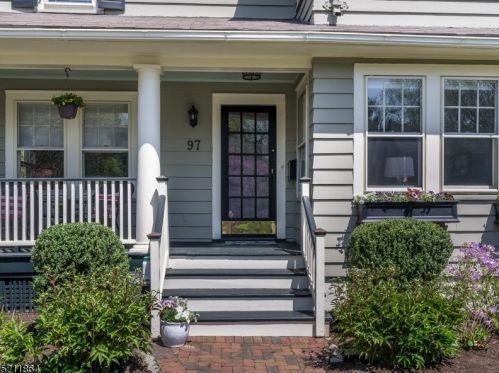 97 Gordonhurst Ave, Montclair, NJ 07043-1715