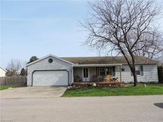 18 Lakeview Ct, Lagrange OH  44050-9621 exterior