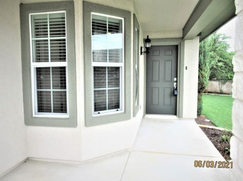 106 Coyote Trl, Georgetown, TX 78633-5341