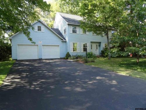 11 Shelbourne Ct, Schenectady, NY 12309-2518