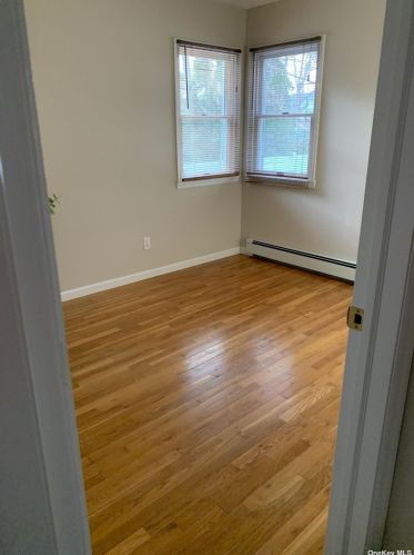 95 Franklin Ave, Elwood NY  11731-2335 exterior