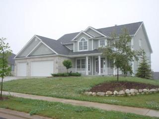 3938 Oakmont Trl, Waukesha, WI 53188-2534