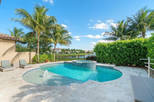 8230 Banpo Bridge Way, Delray Beach, FL 33446-0025