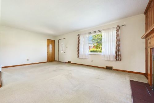 4668 Wilburke Ave, Pittsburgh, PA 15236-1931