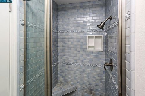 6325 Mt Olympus Dr, Hayward CA 94552-1935 exterior