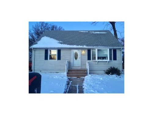 427 Tappen St, Avenel, NJ 07001-1341