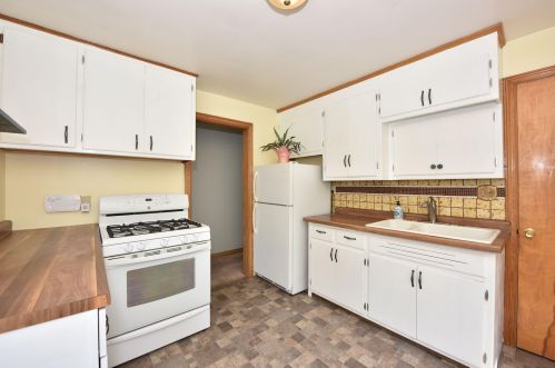 3618 94, Milwaukee WI 53228-1403 exterior