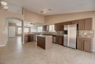 8952 Maryland Ave, Glendale, AZ 85305-2460