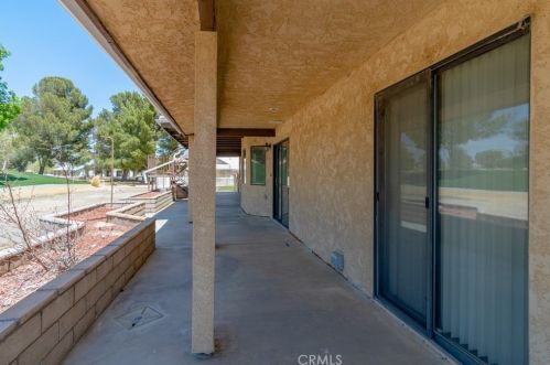 14988 Blue Grass Dr, Helendale CA  92342-7727 exterior