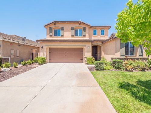 18340 Betony Pl, San Bernardino, CA 92407-9040