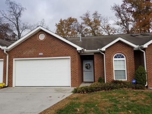 8055 Ellisville Ln, Knoxville, TN 37909-2380