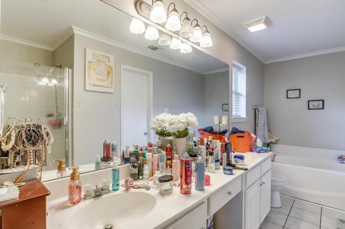 4561 Wheatland Dr, Fort Worth TX  76179-5082 exterior