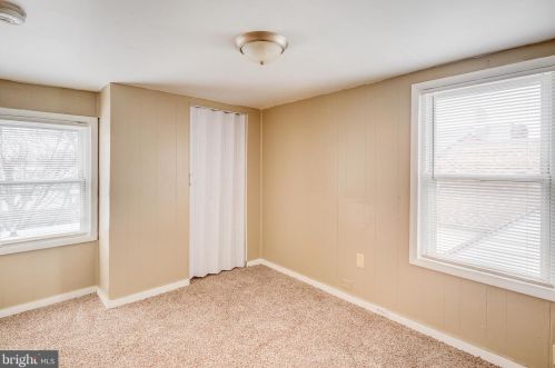 308 Monmouth St, Gloucester NJ  08030-1721 exterior