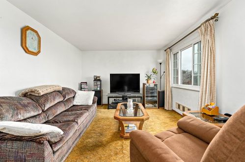 1615 Alverado Ave, Pittsburgh, PA 15216-3201