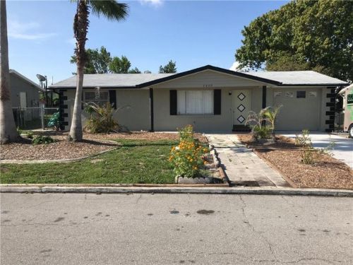 3800 Carioca Rd, Tarpon Springs, FL 34691-3524