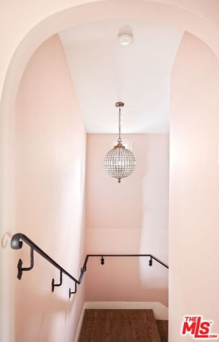 1114 Mountain St, Glendale CA  91207-1834 exterior