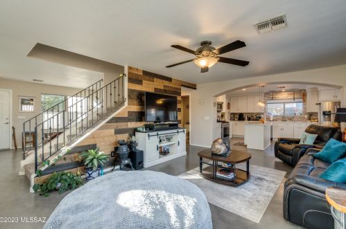 12958 Desert Olive Dr, Tucson, AZ 85755-1863
